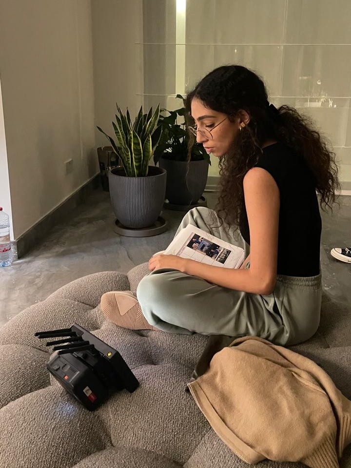 Salma Ghoneim on set